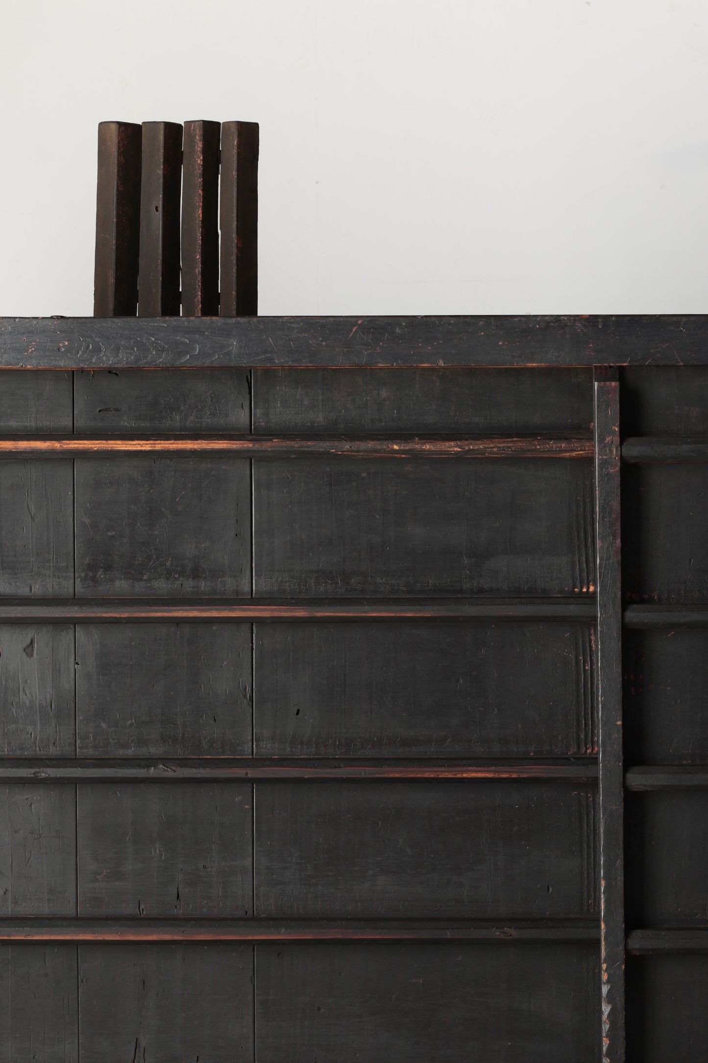 Black Tansu