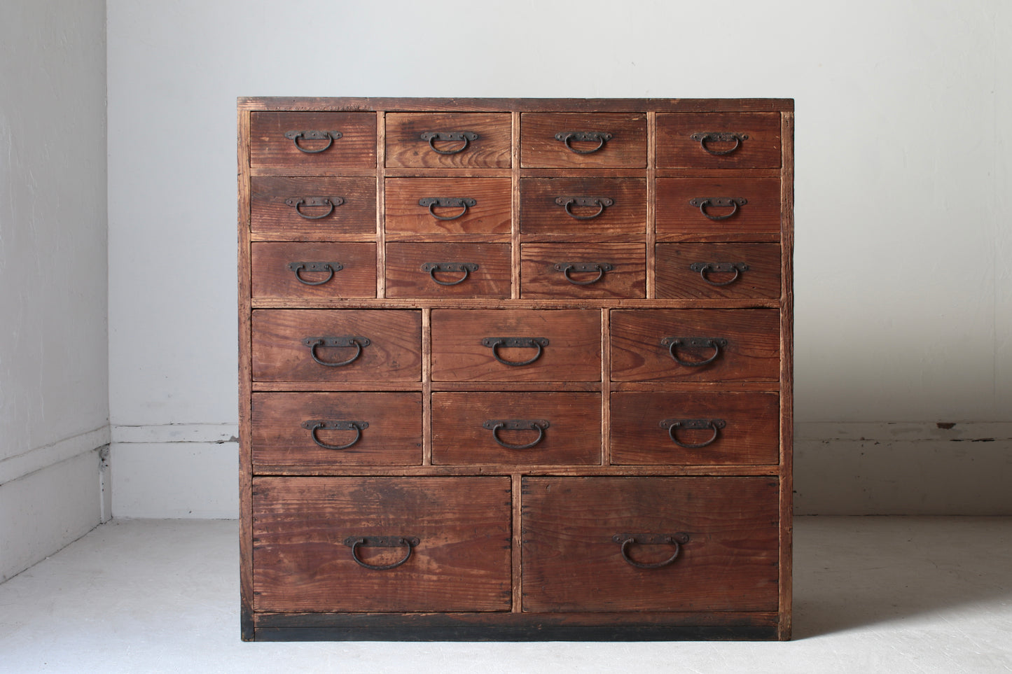 Chests of Drawers