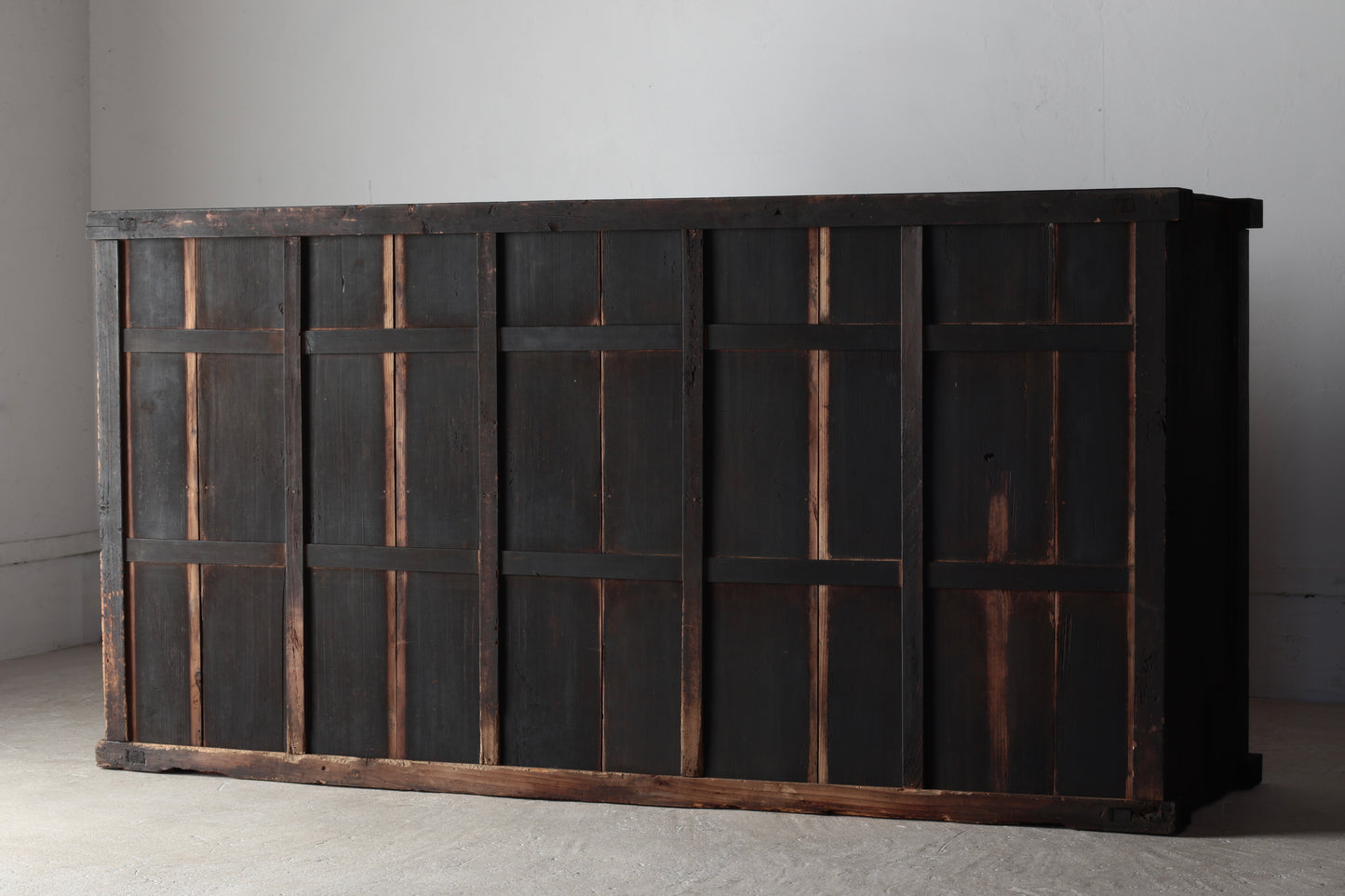 Black Tansu