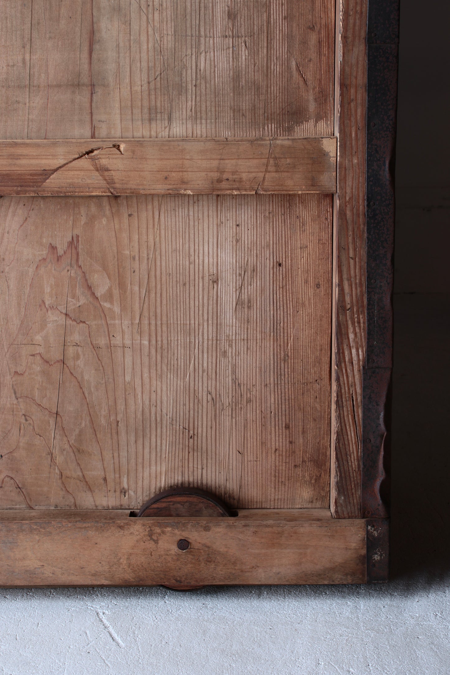 Tin-pasted Door