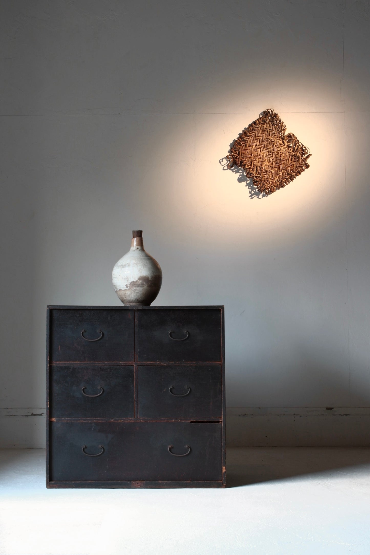 Black Tansu