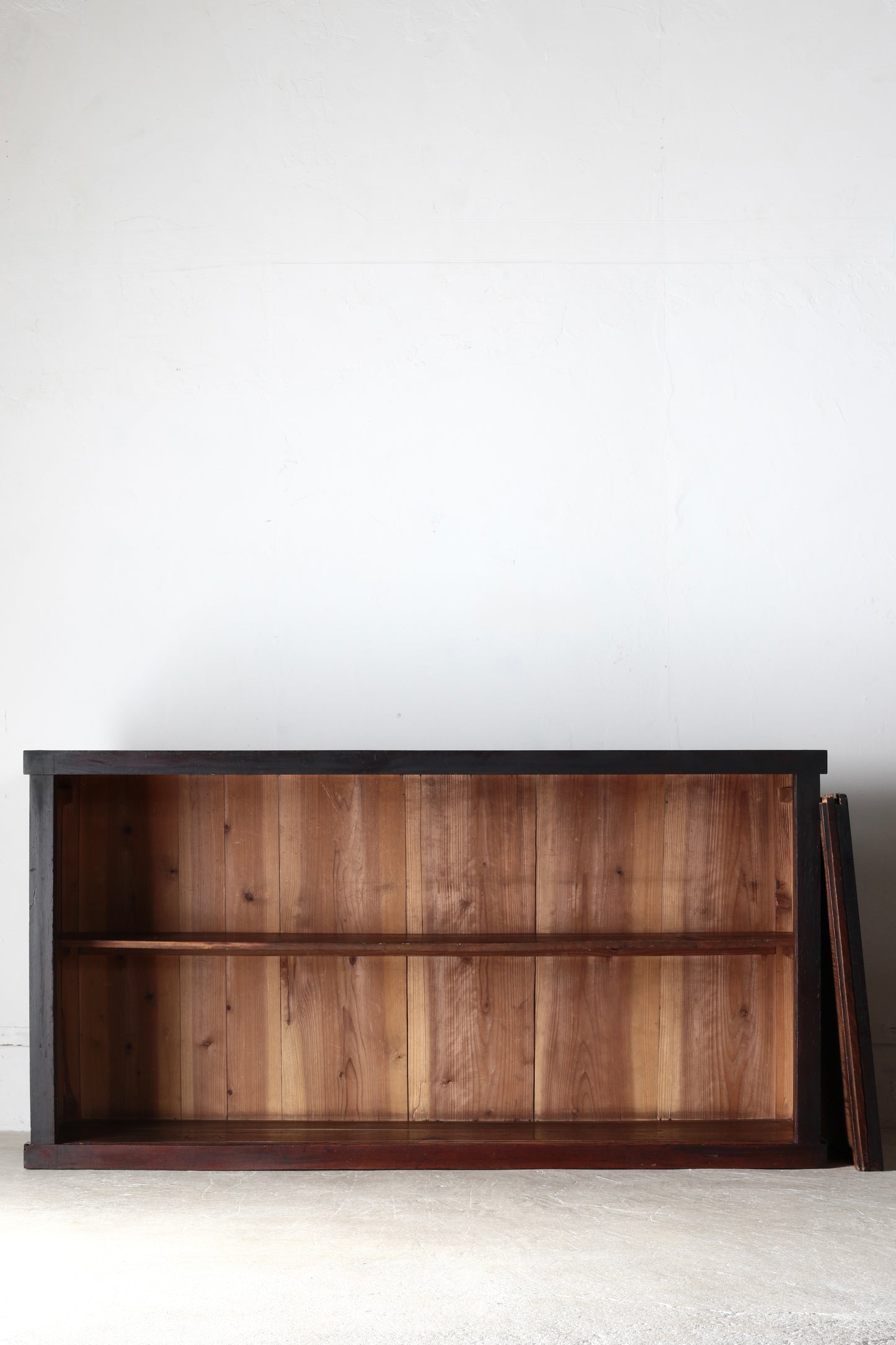 Black Tansu