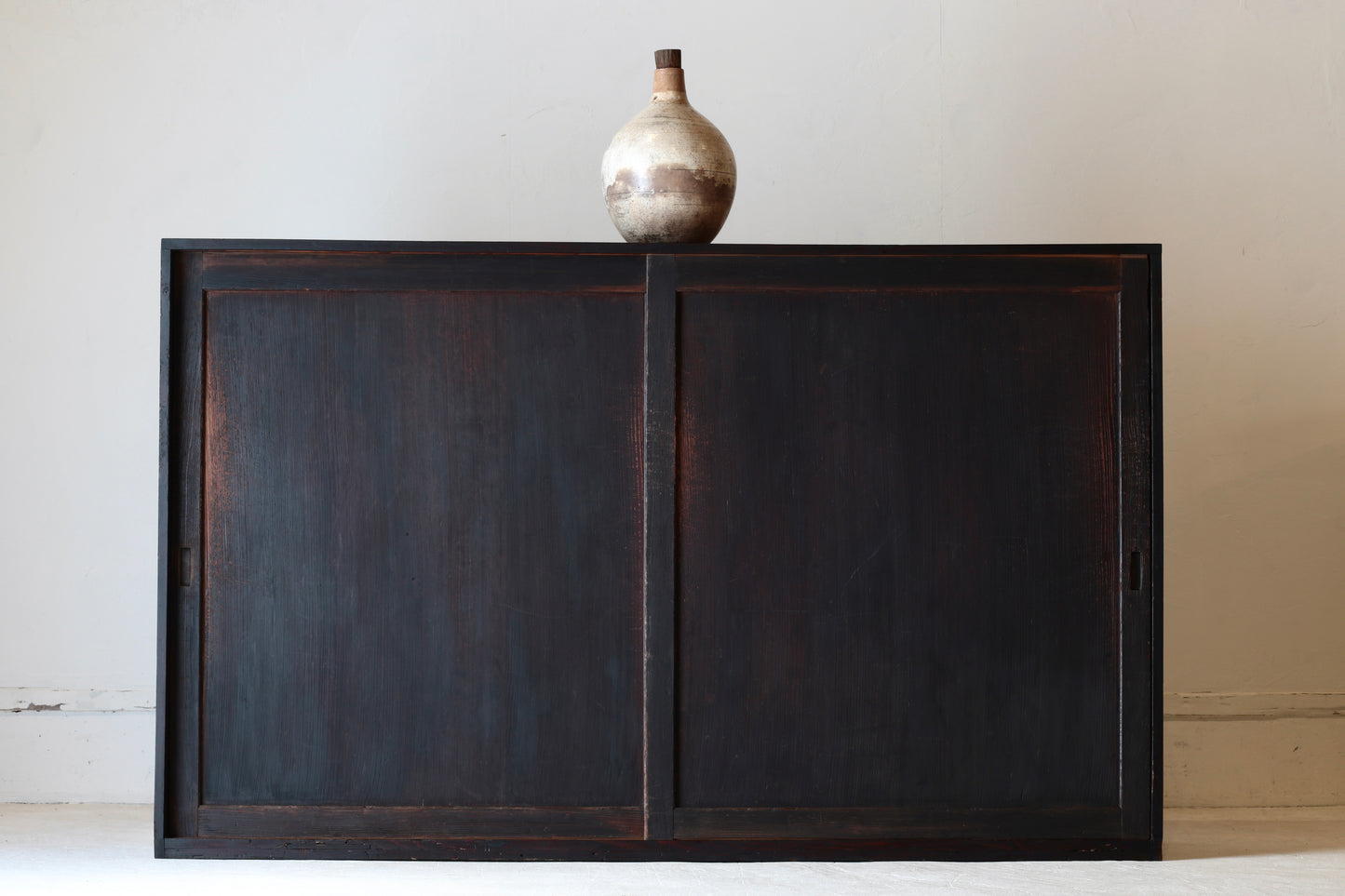 Black Tansu