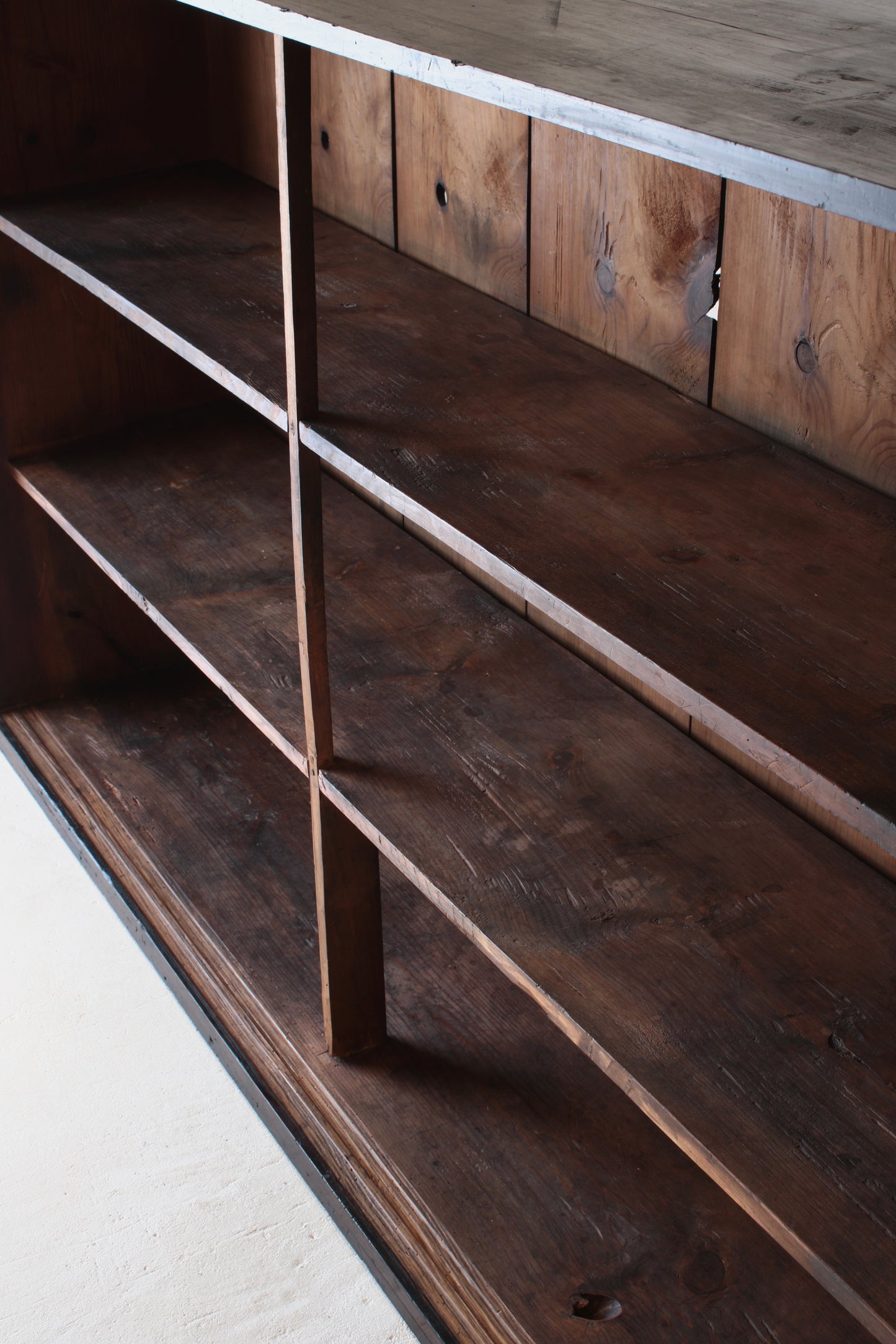 Black Tansu