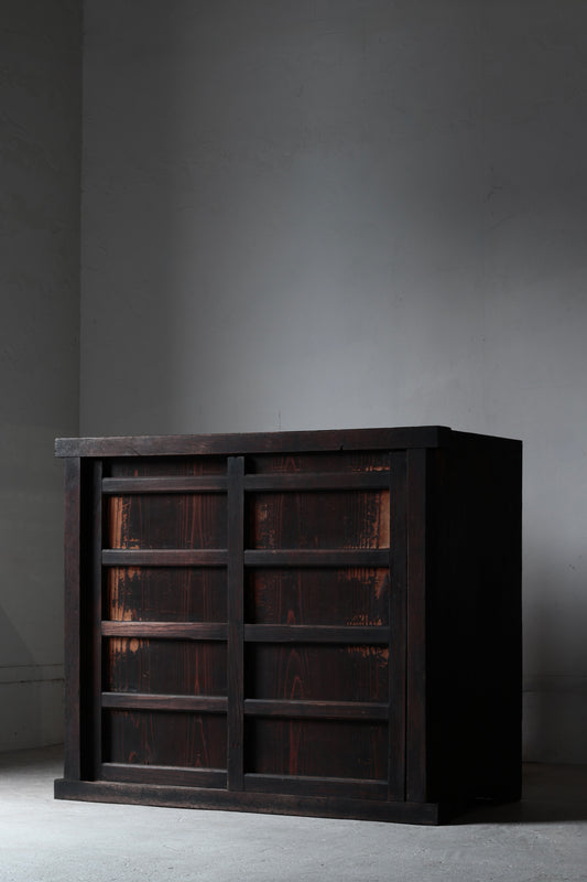 Black Tansu