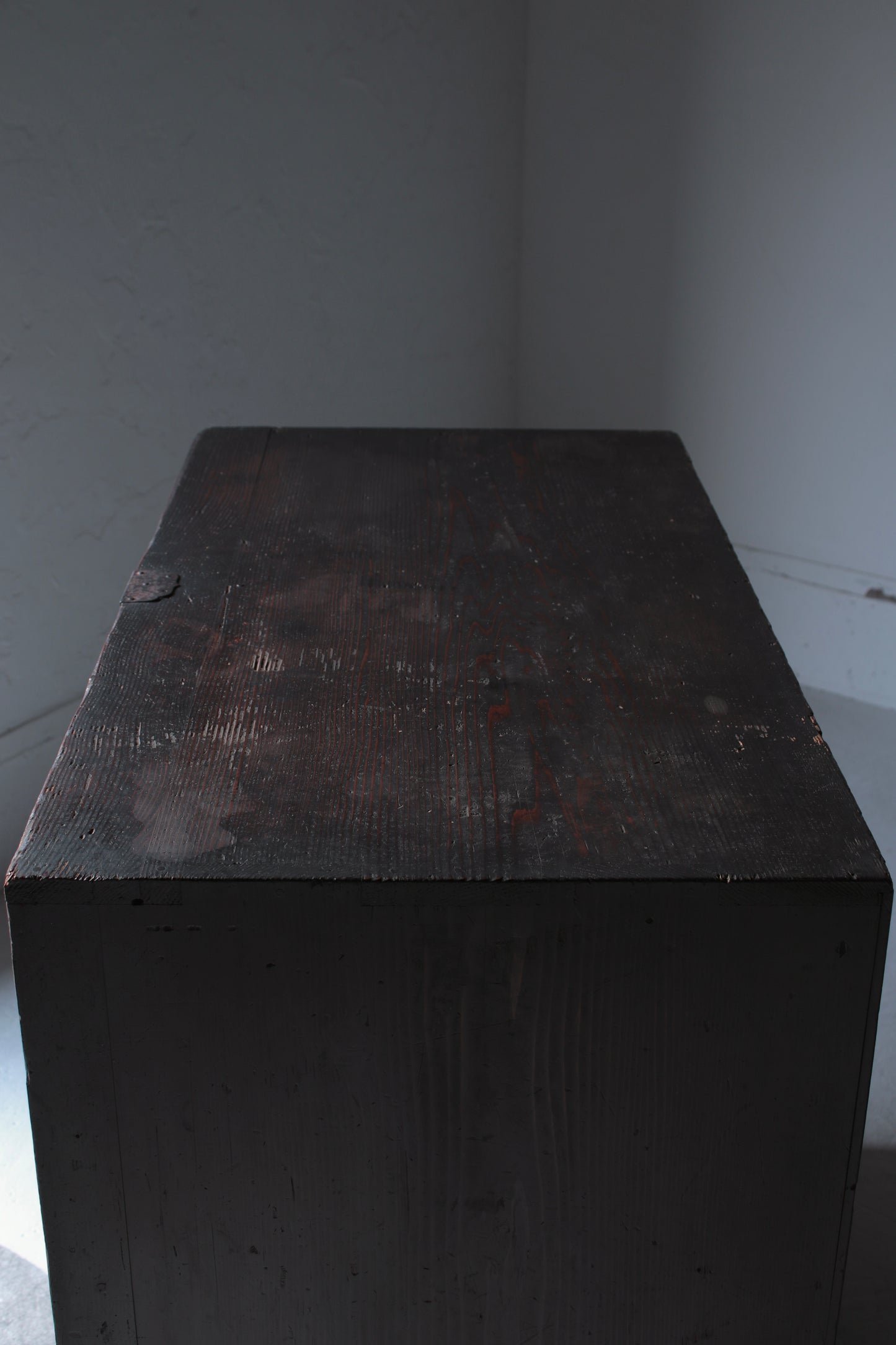 Black Tansu
