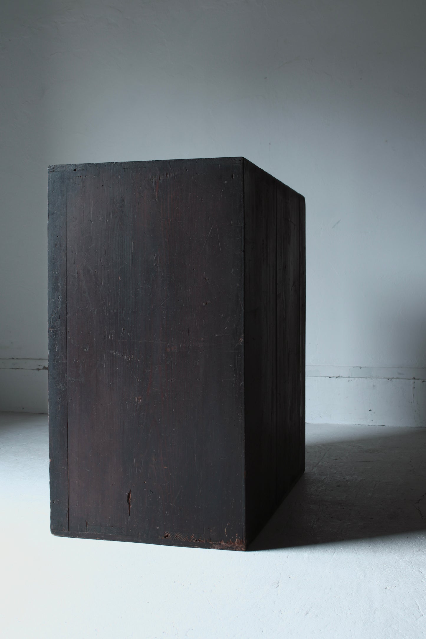 Black Tansu