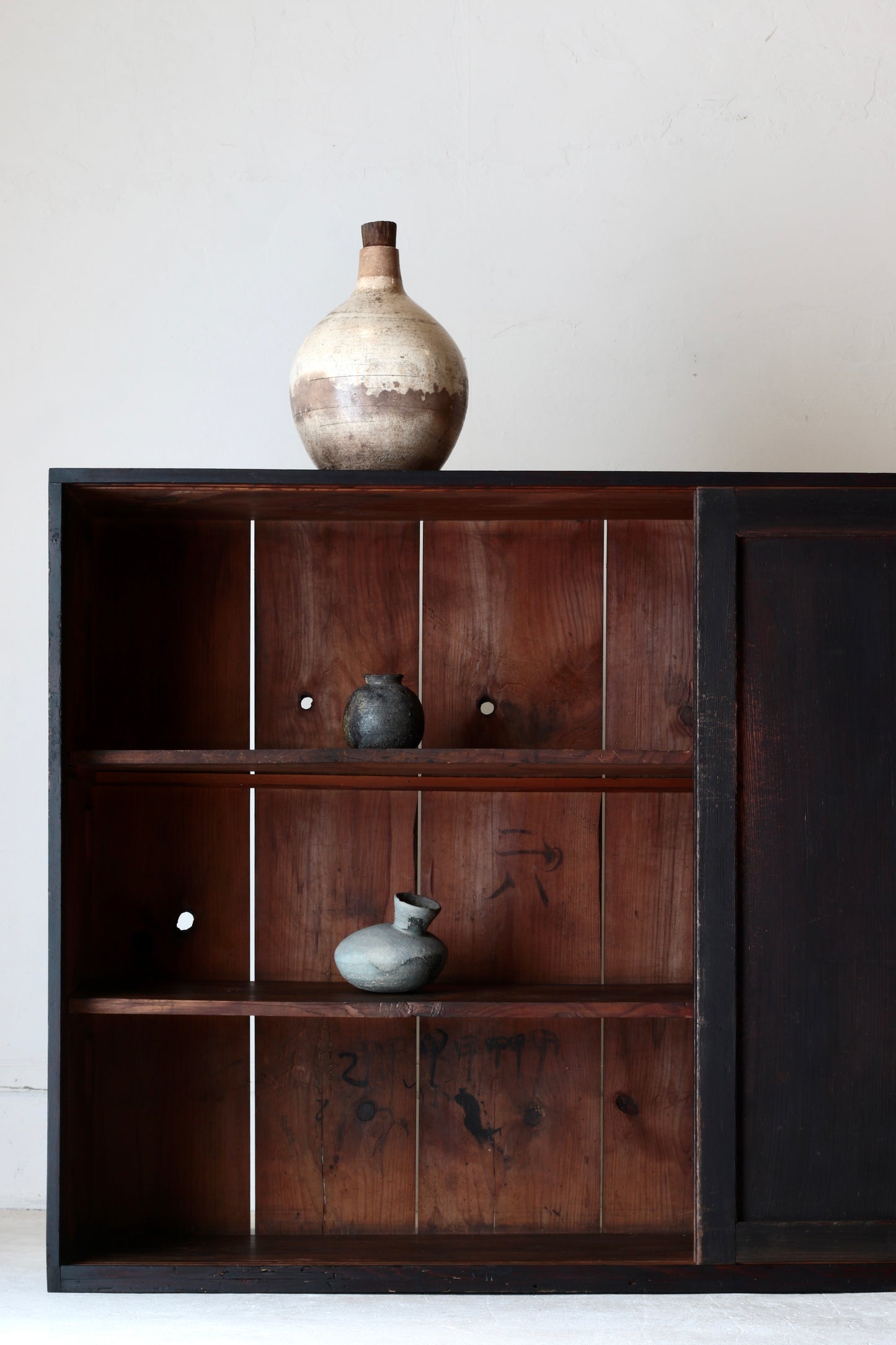 Black Tansu