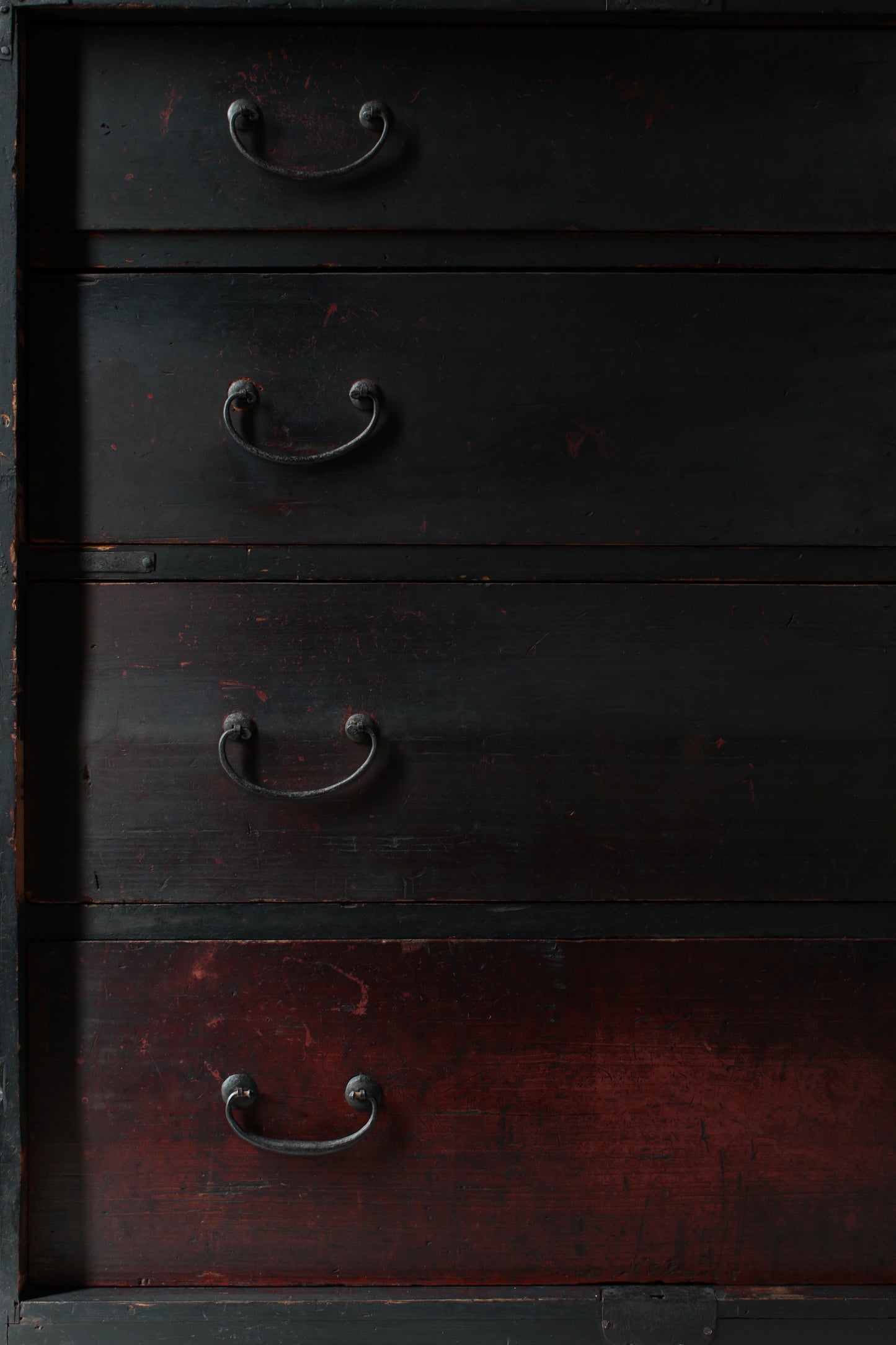 Black Tansu