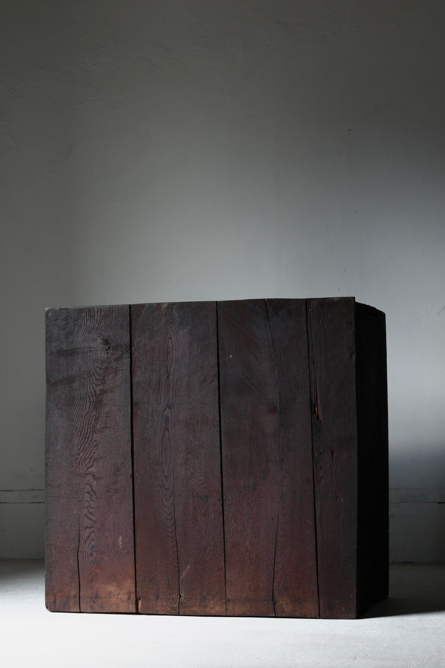 Black Tansu