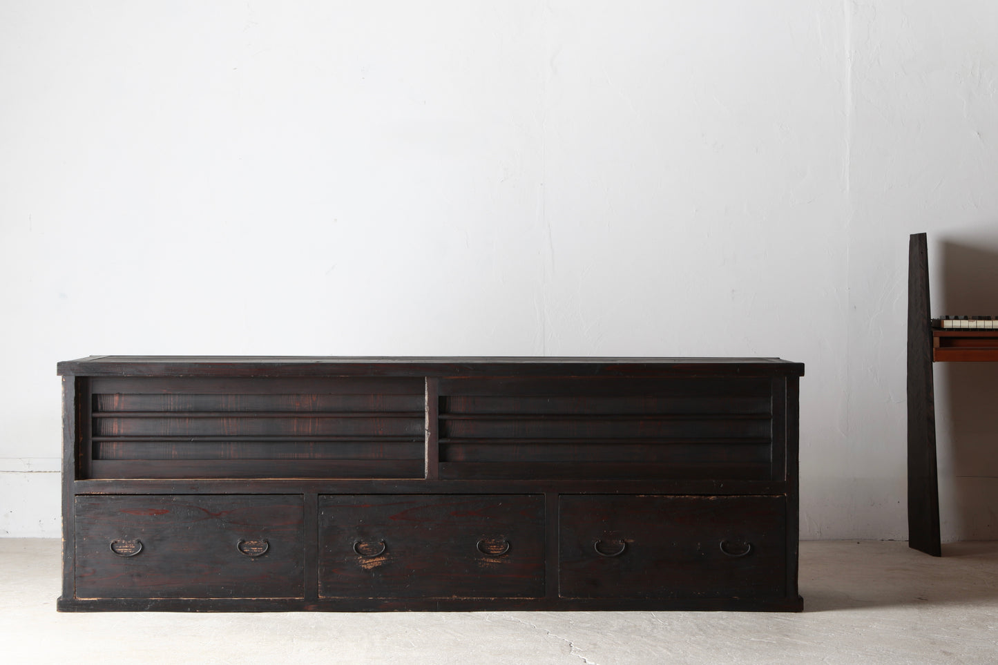 Low Black Tansu -3