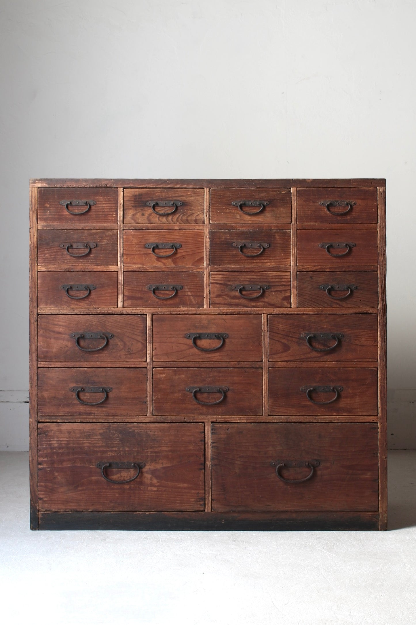 Chests of Drawers