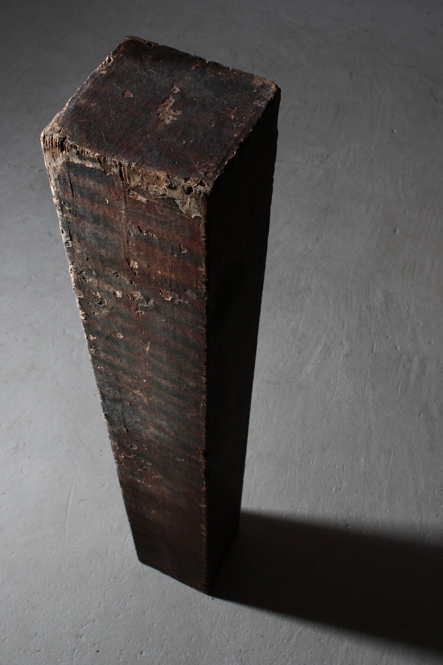 Sword Tansu
