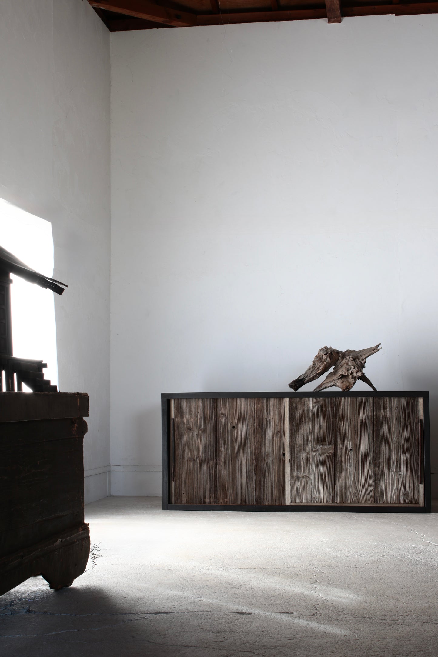 Withered Wood Cabinet