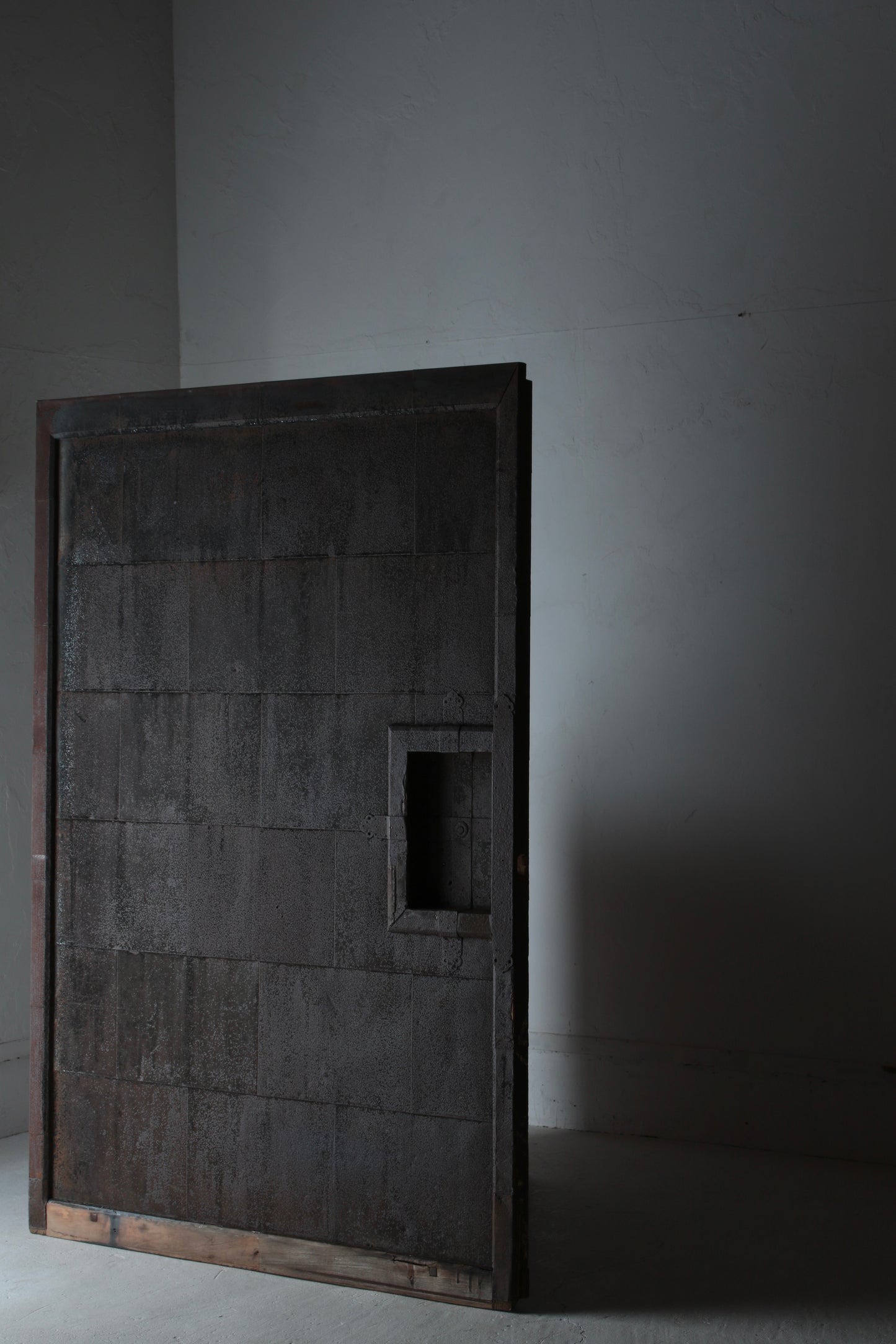 Tin-pasted Door