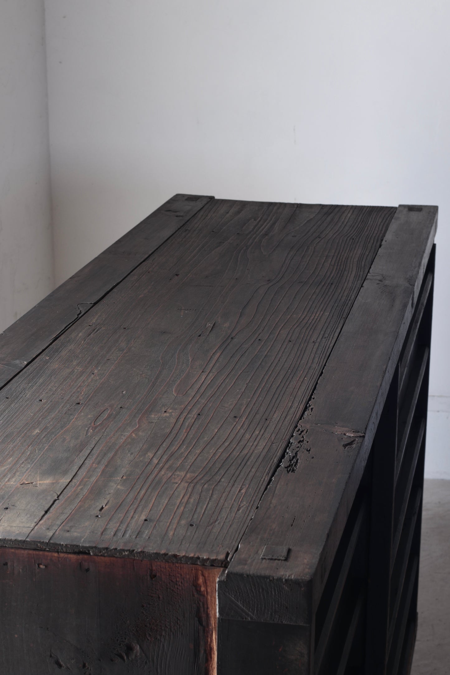 Black Tansu