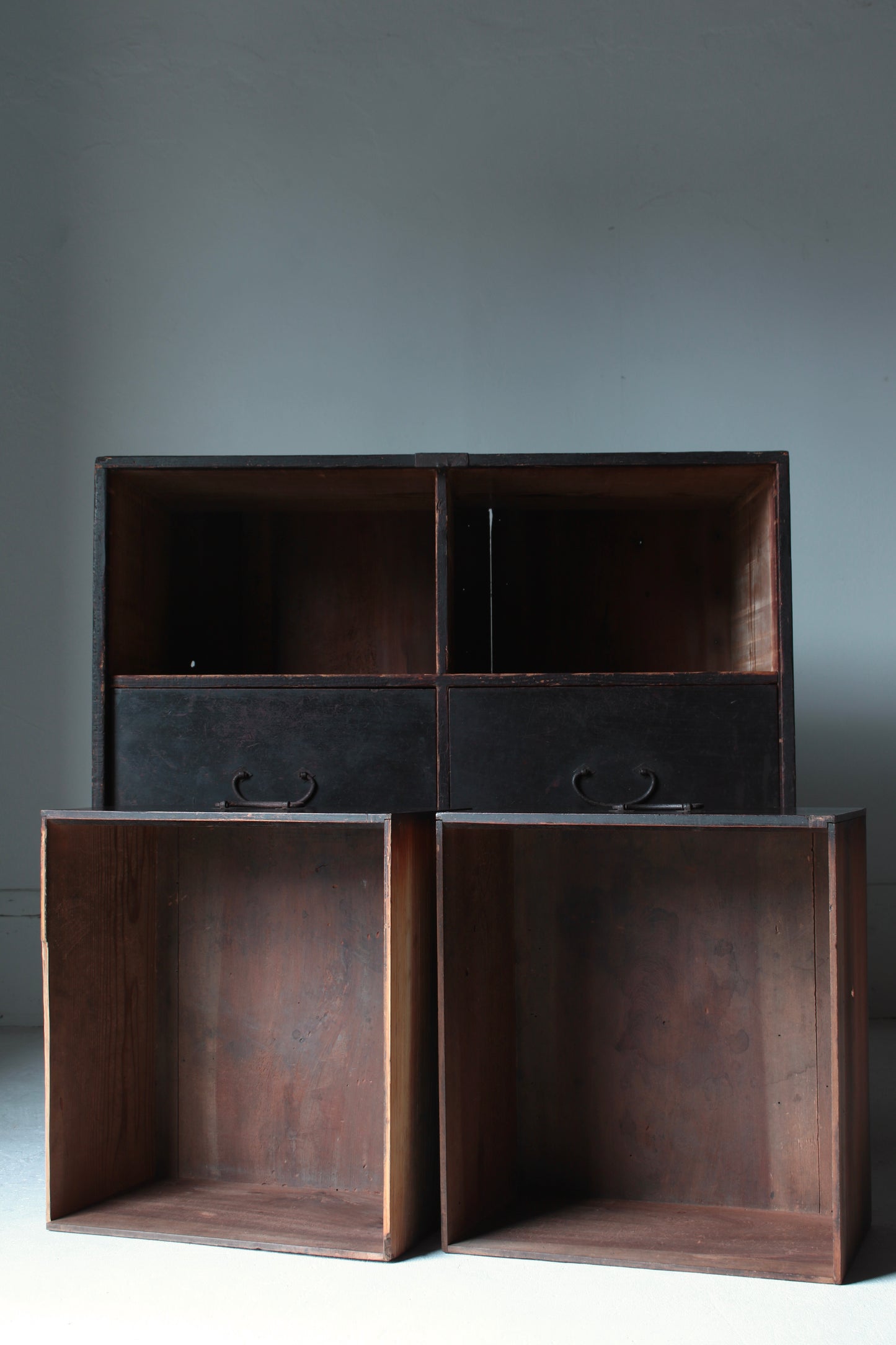 Black Tansu